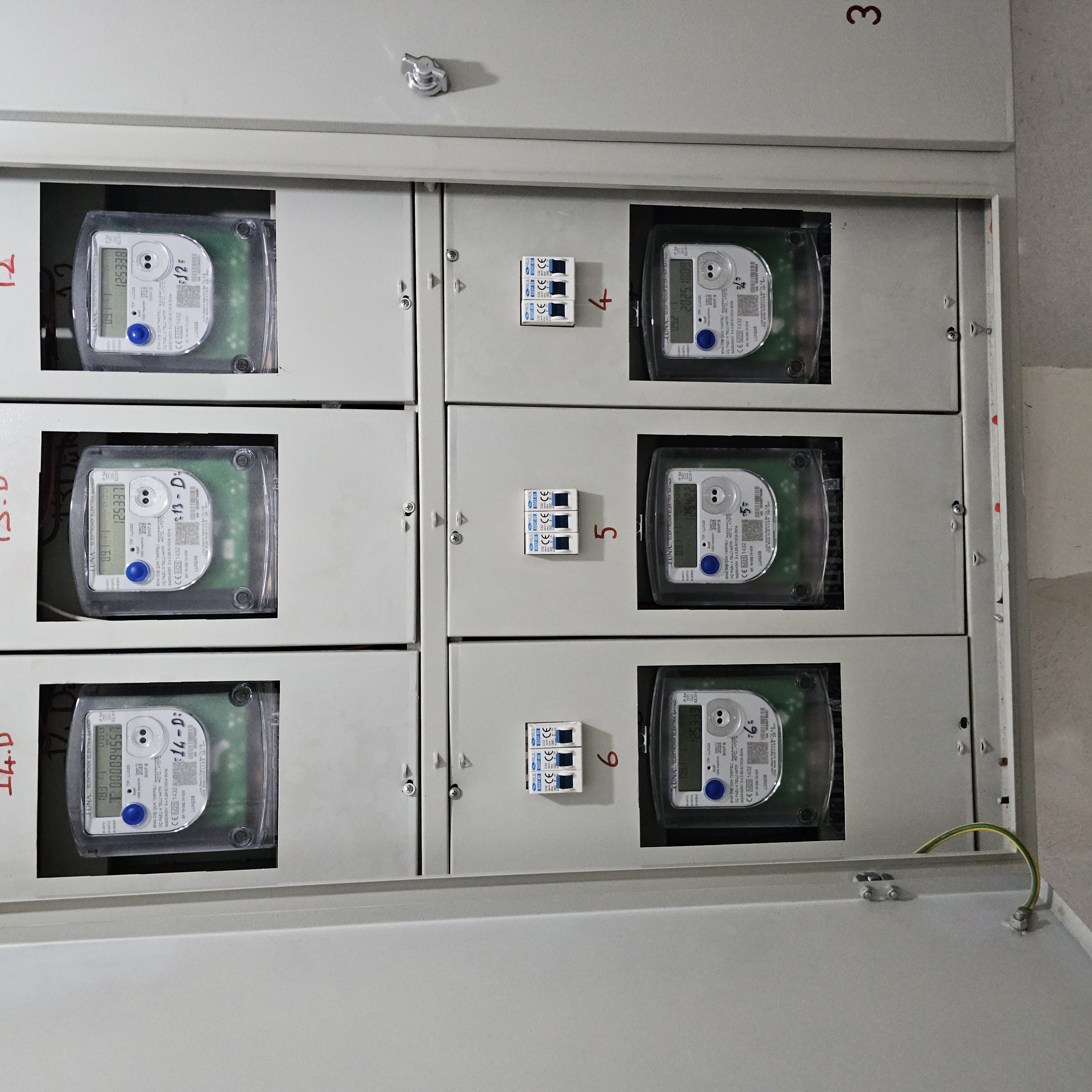 Sigorta kutusu ve elektrik panosu kurulumu